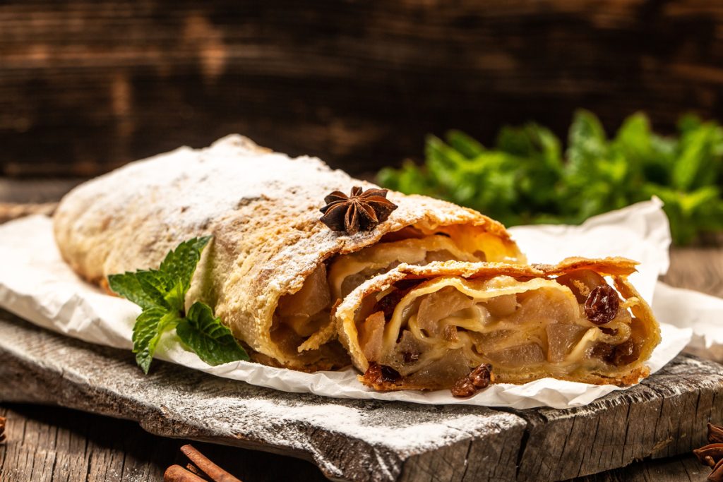 Strudel di mele con noci