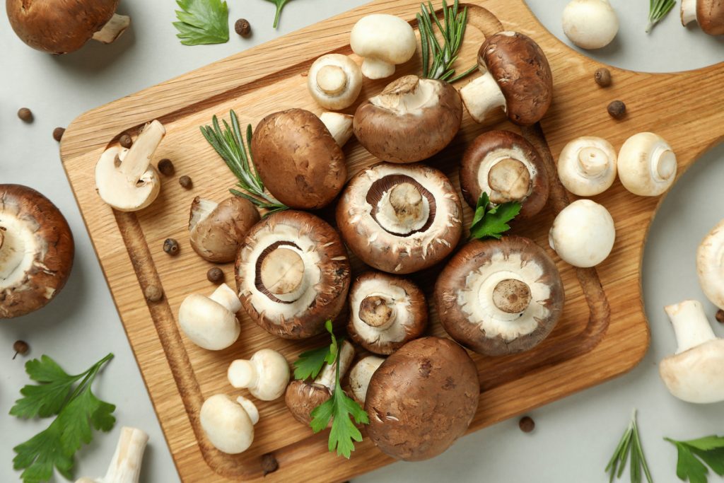 Crostini con crema di funghi