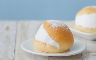Maritozzi con la panna