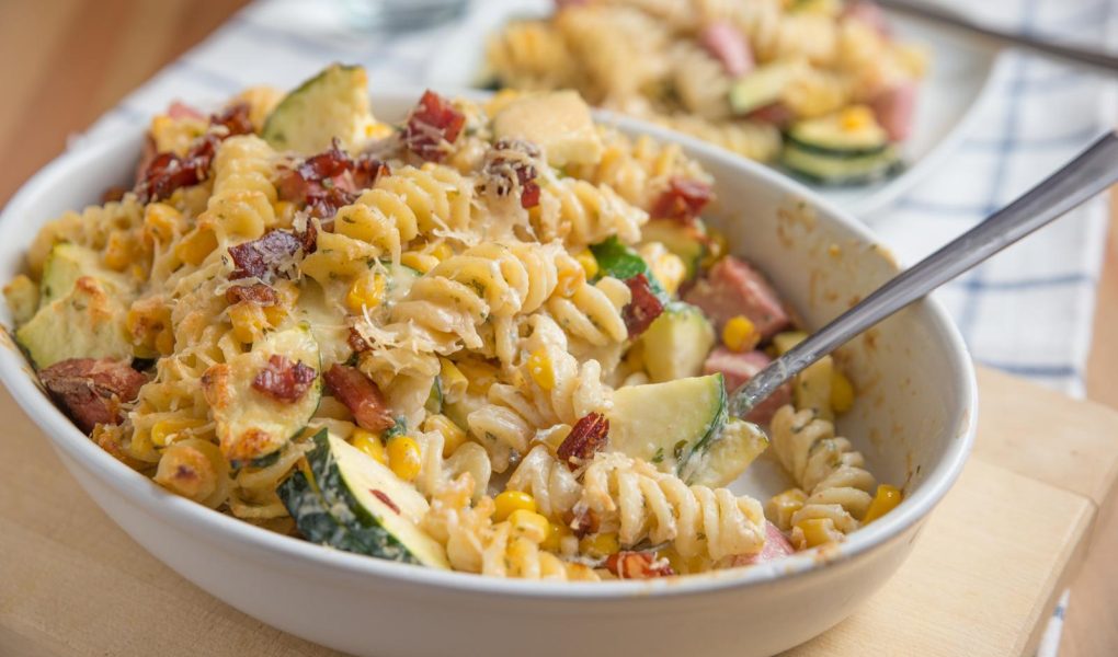 Pasta zucchine e speck