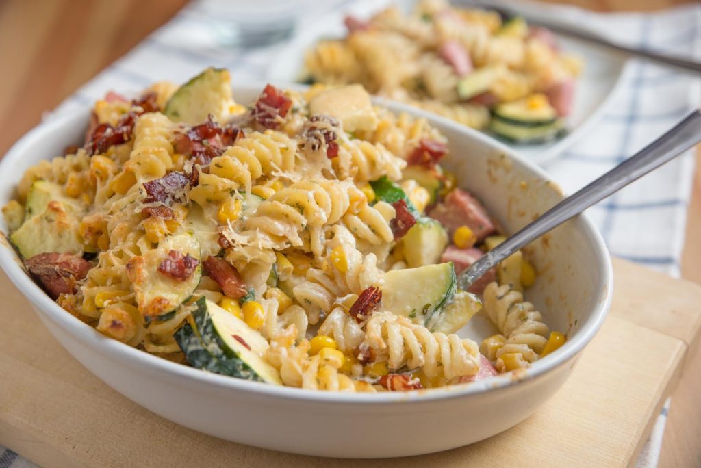 Pasta zucchine e speck
