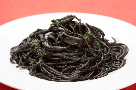 Spaghetti al nero di seppia