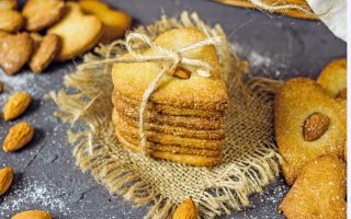 Biscotti con farina di mandorle