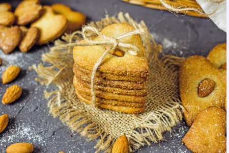 Biscotti con farina di mandorle