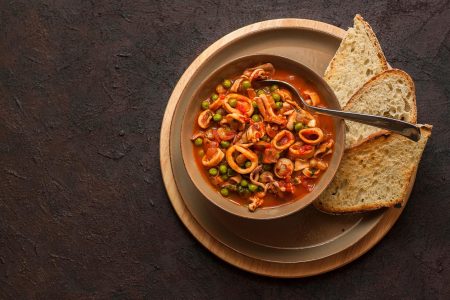 Calamari con piselli