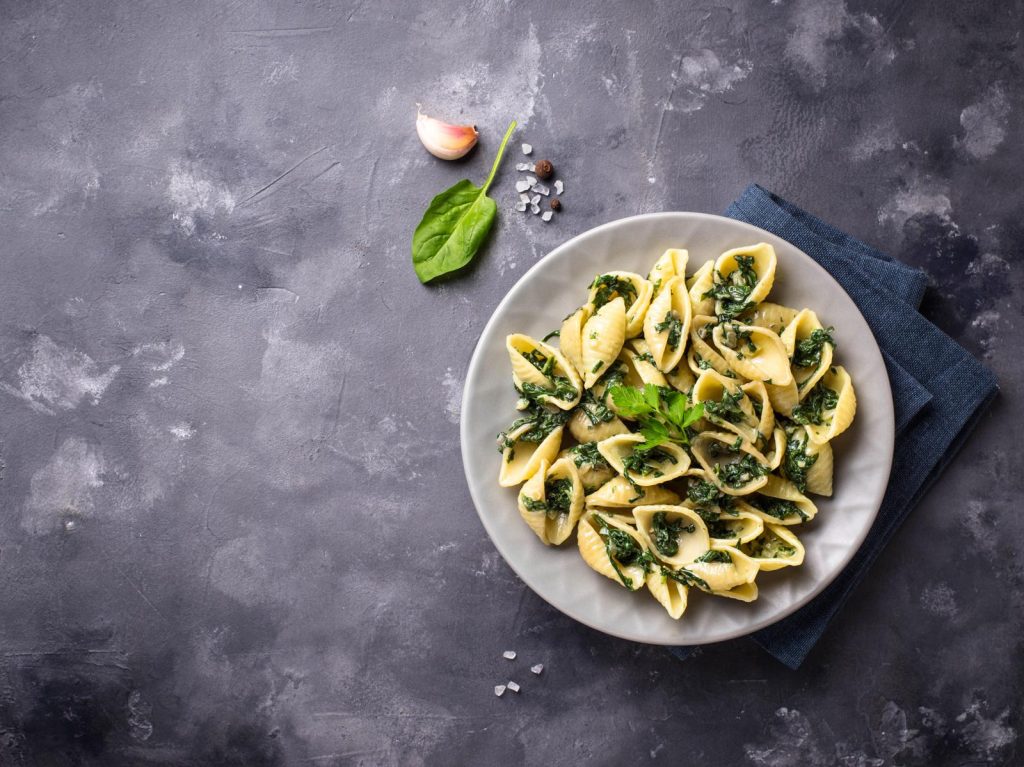 Pasta con spinaci
