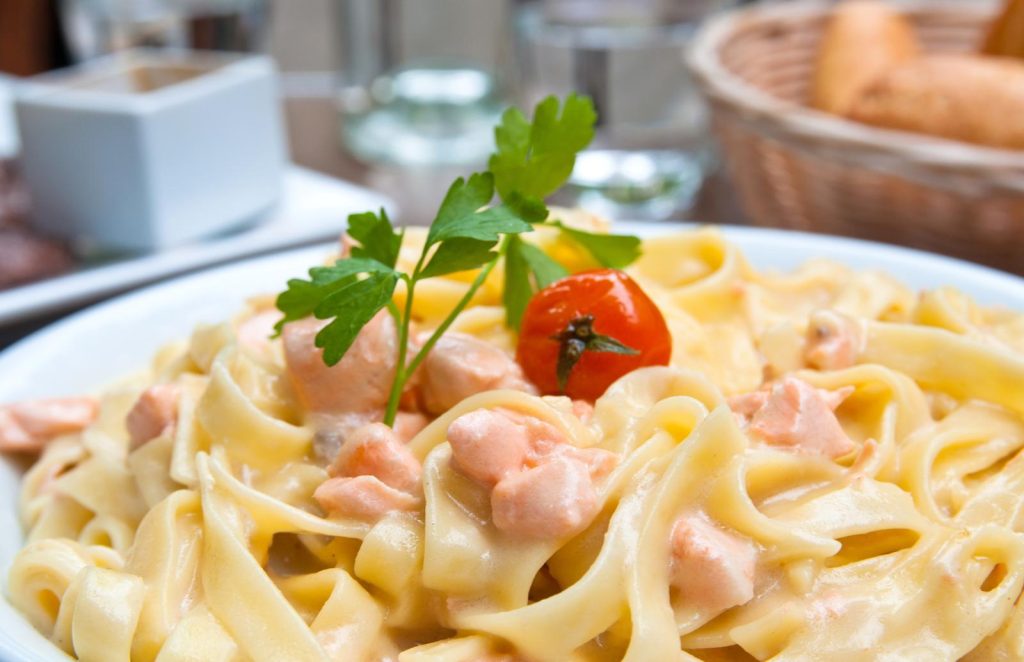 Pasta salmone e pomodorini