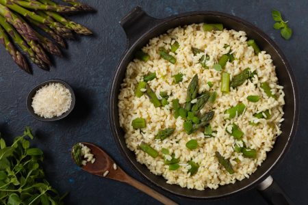 Risotto con asparagi selvatici