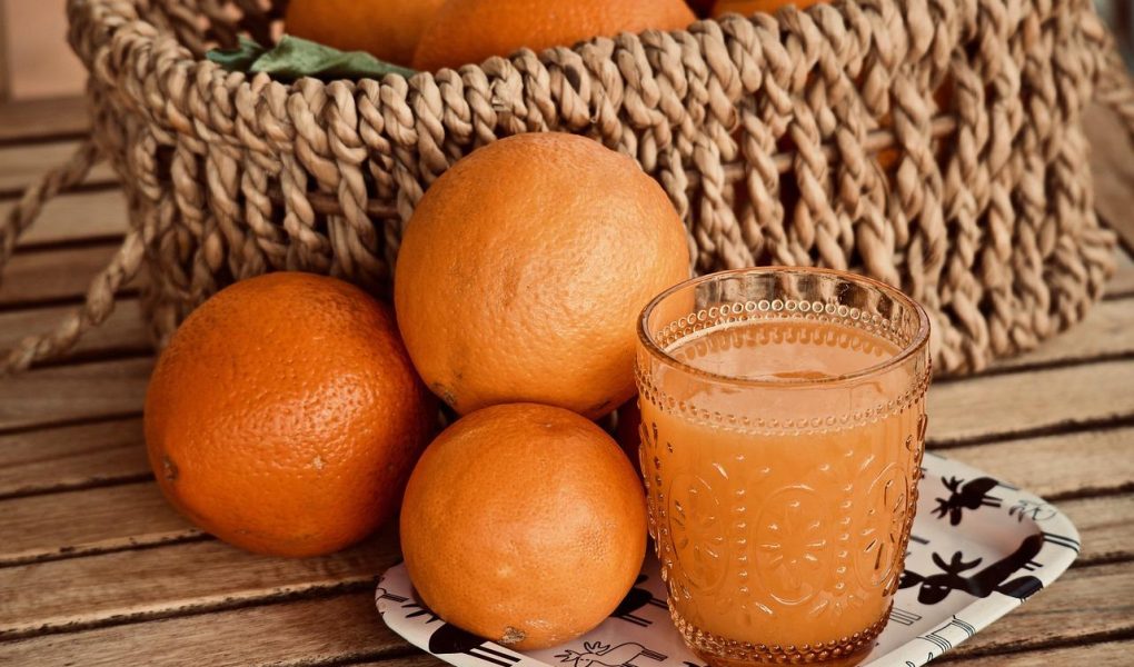 Calorie spremuta arancia