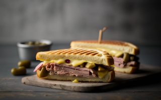 Calorie toast prosciutto e formaggio