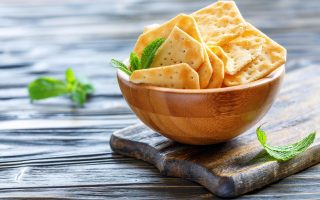 I crackers fanno ingrassare?