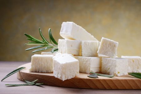 La feta fa ingrassare?
