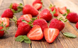 Le fragole fanno ingrassare?